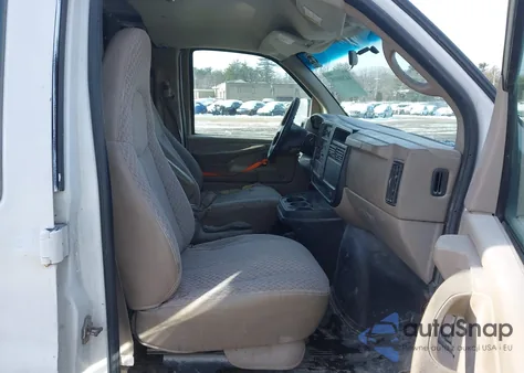 2007 Chevrolet Express Work Van z USA, uszkodzony, nr VIN 1GCFG15X871159578